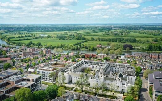 County Hall Kingston – London Square