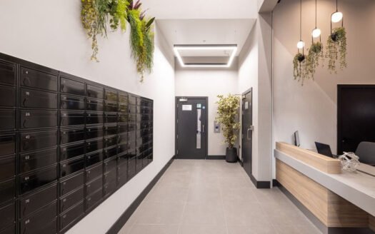 Croydon – London Square