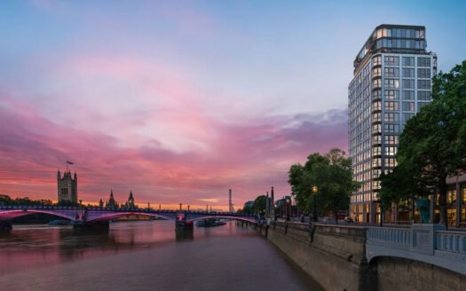 Westminster Tower – London Square